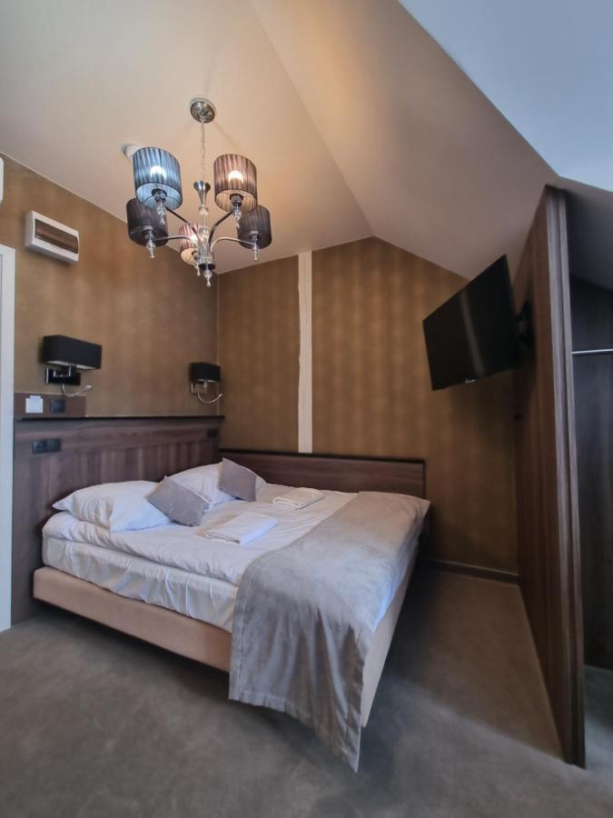 Dworek Jablonna Bed & Breakfast Lublin Dış mekan fotoğraf