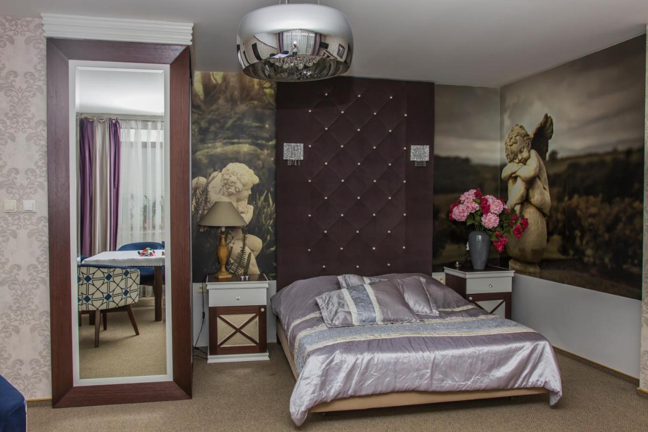 Dworek Jablonna Bed & Breakfast Lublin Dış mekan fotoğraf